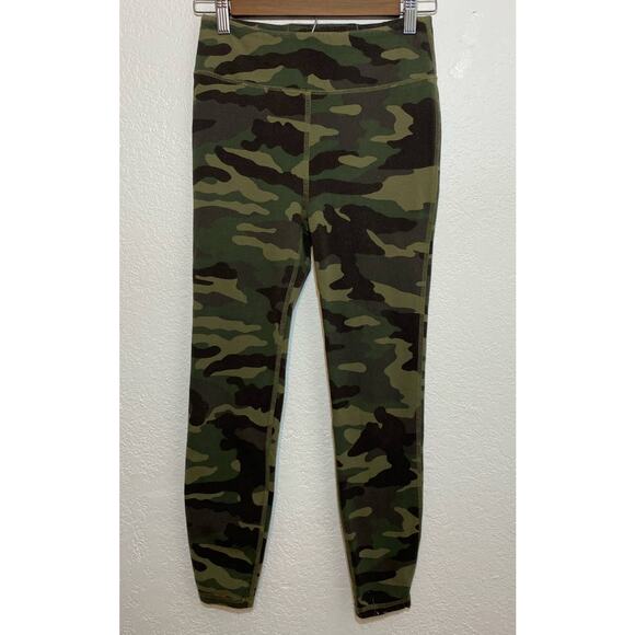 J Crew Weekend Size Small Women Green Camo leggings Media Pocket Athleisure - Picture 1 of 7